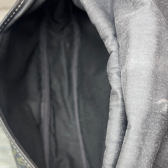 🎒 Louis Vuitton vintage Abbesses Messenger — Distressed - Picture 7 of 12